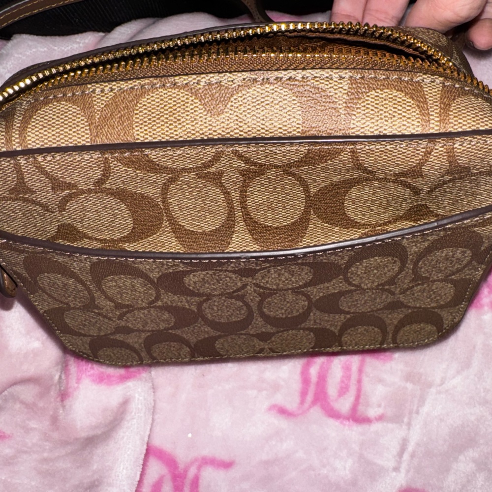 Coach Camera Bag - Picture 3 of 6